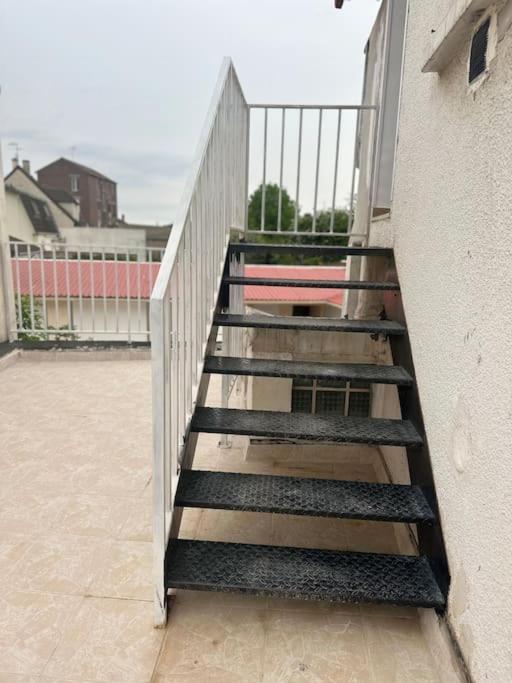 Charmante Studio Ligne 13 Tram 5 Saint Denis Pierrefitte-sur-Seine Eksteriør billede